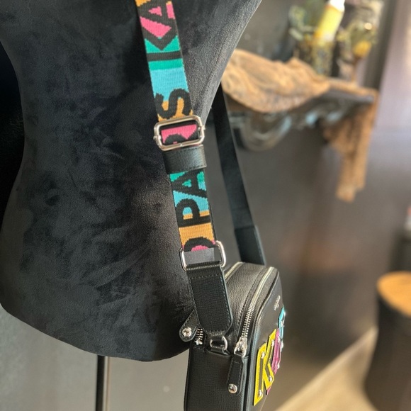 🩷💚NWT- KARL LAGERFELD PARIS MAYBELLE CROSSBODY BAG🩷💚 - Picture 8 of 12